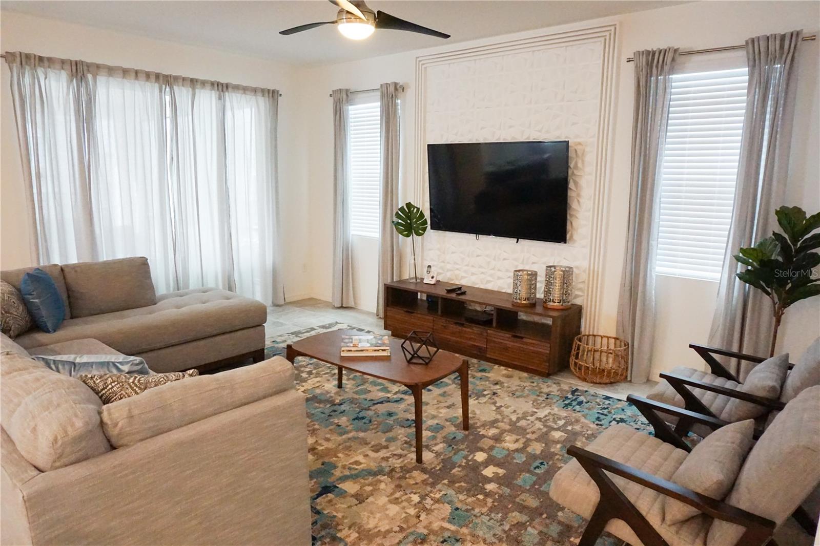 SOLARA RESORT VACATION VILLAS REP - Residential