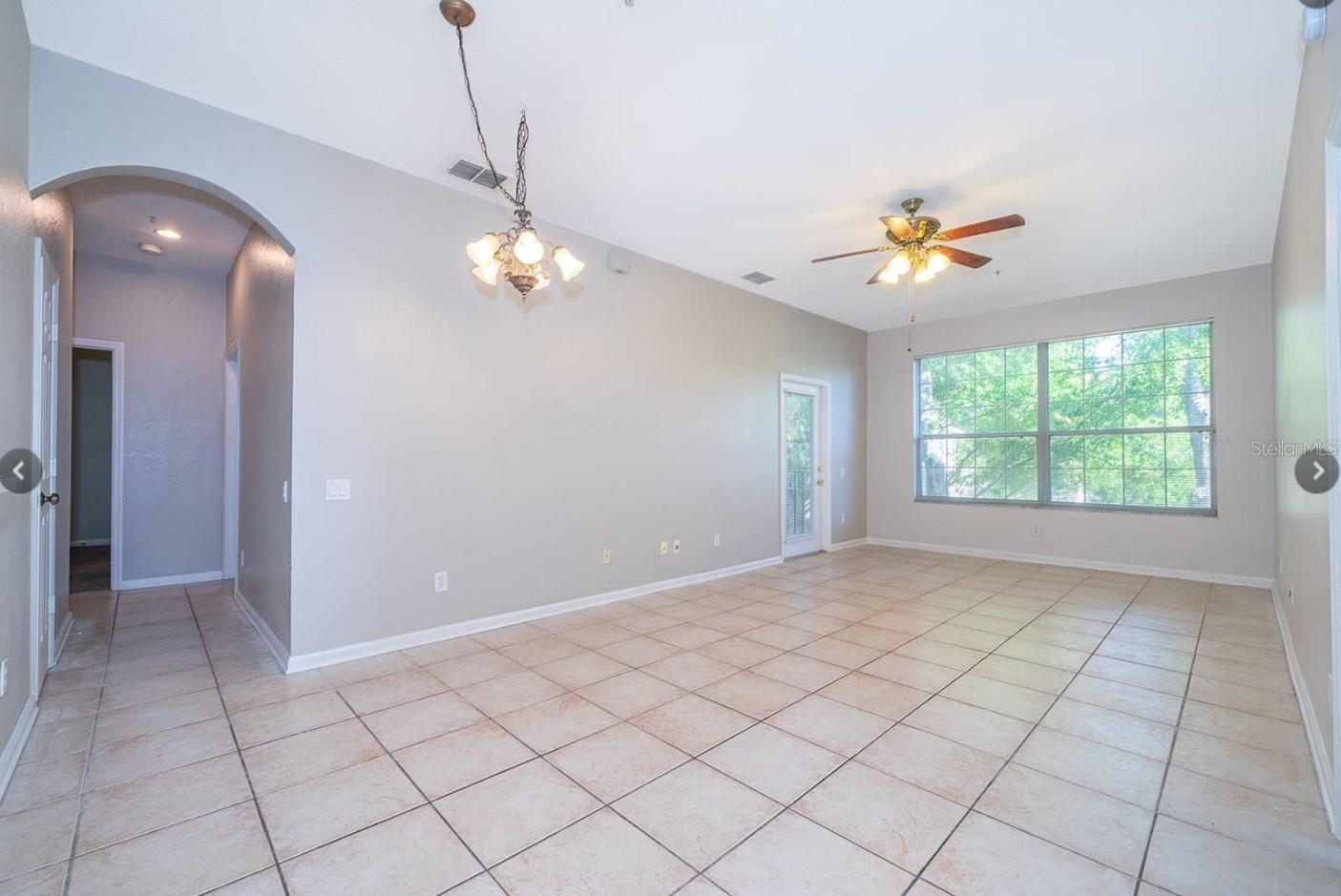 CRESTVIEW CONDO PH 01 - Residential