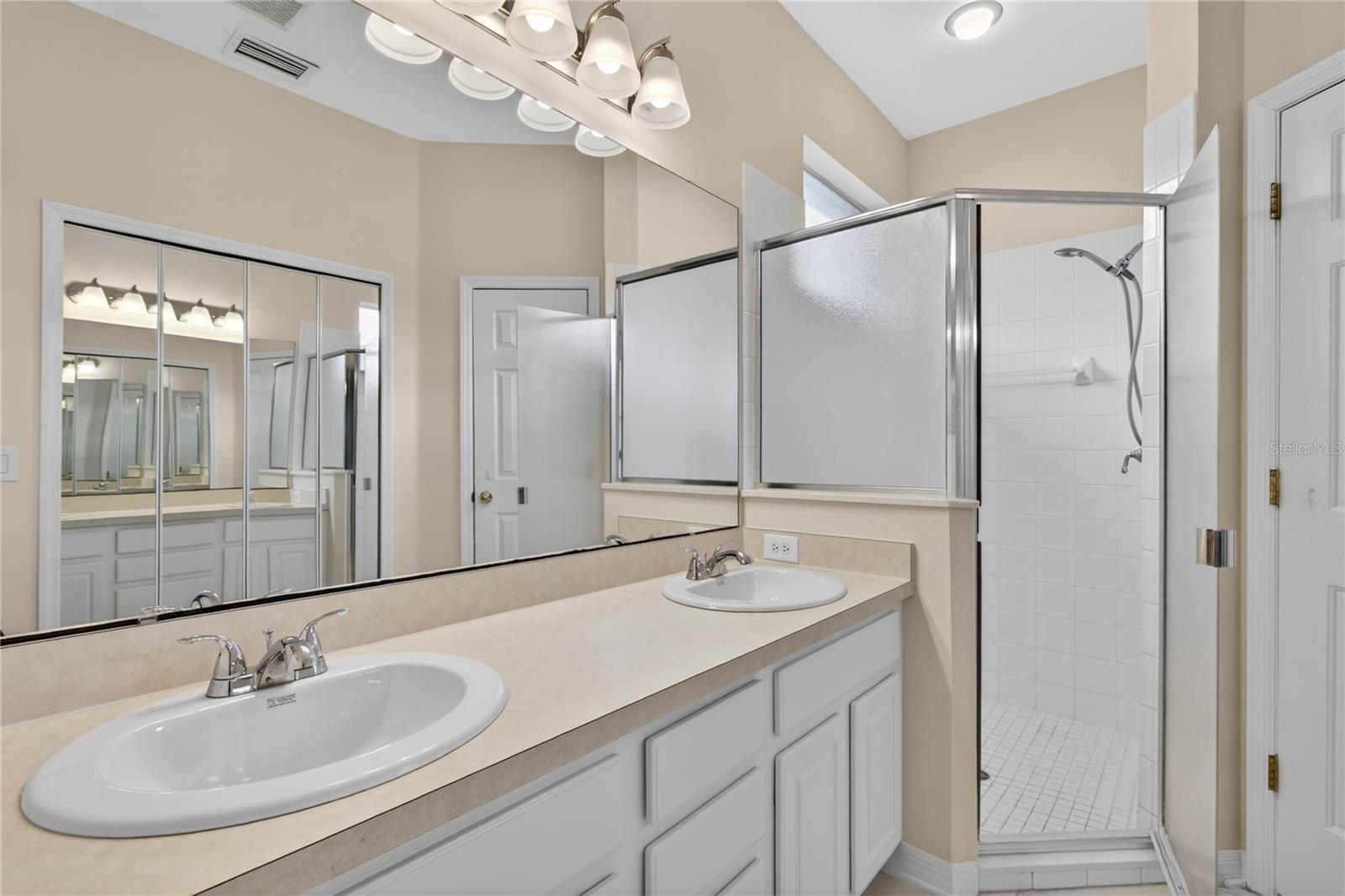 MT DORA COUNTRY CLUB MT DORA PH 02-10 - Residential