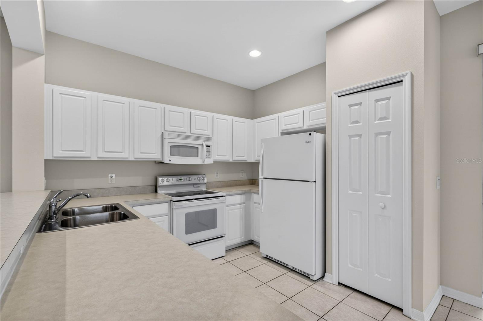 MT DORA COUNTRY CLUB MT DORA PH 02-10 - Residential