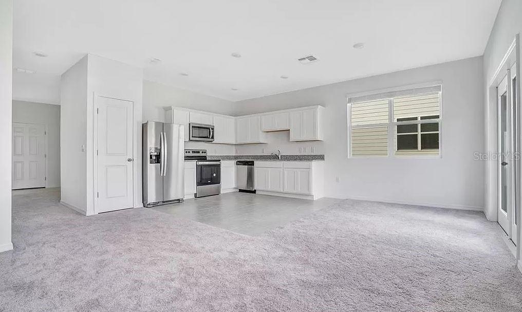 MADISON PLACE - Residential