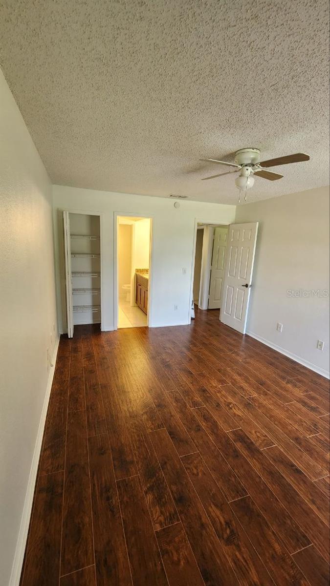 TOWNES SOUTHGATE CONDO PH D - Residential Lease