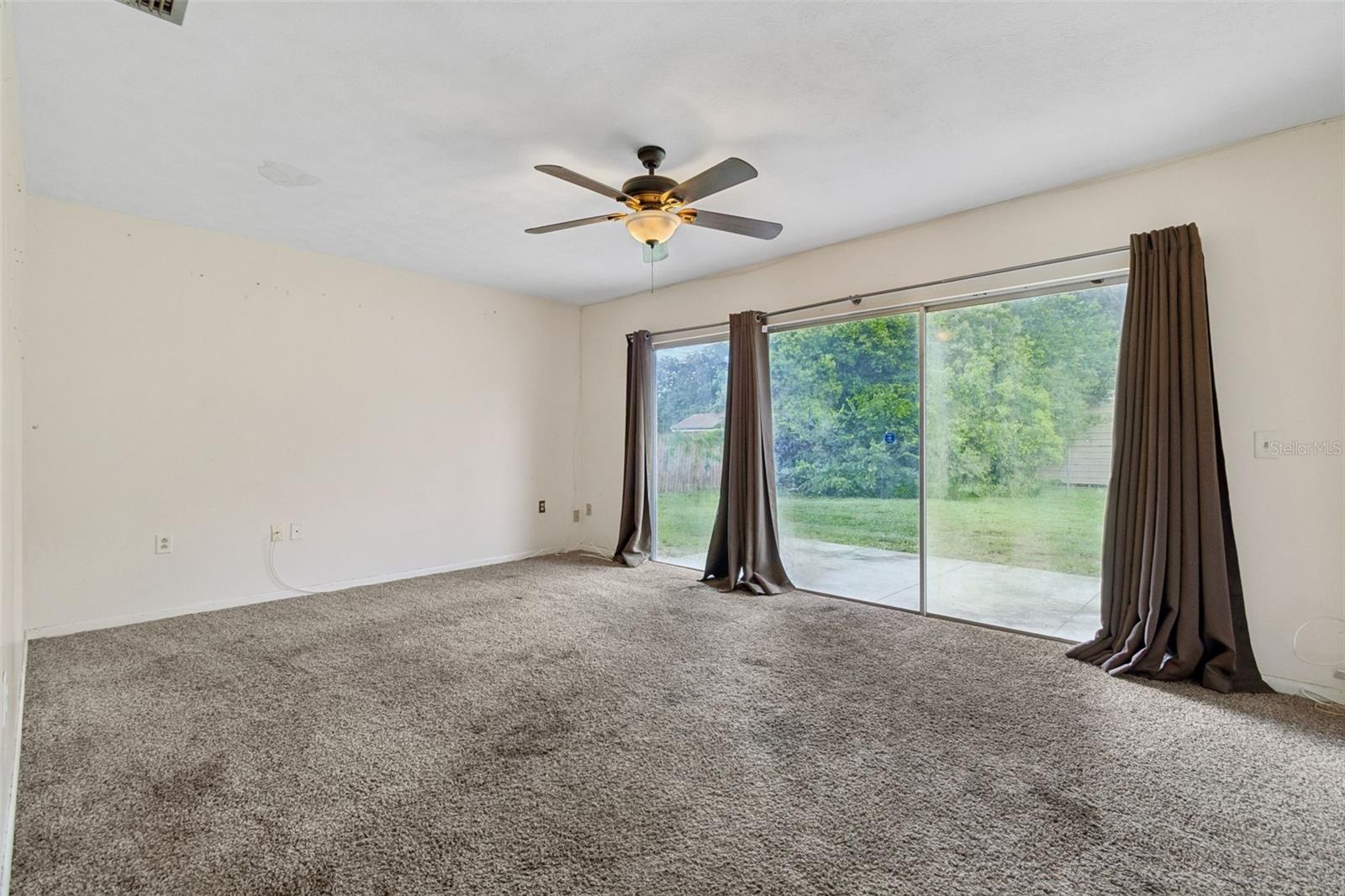OAKMONT MANOR UNIT 2 - Residential