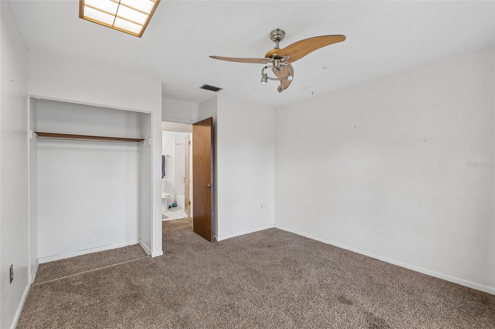 OAKMONT MANOR UNIT 2 - Residential