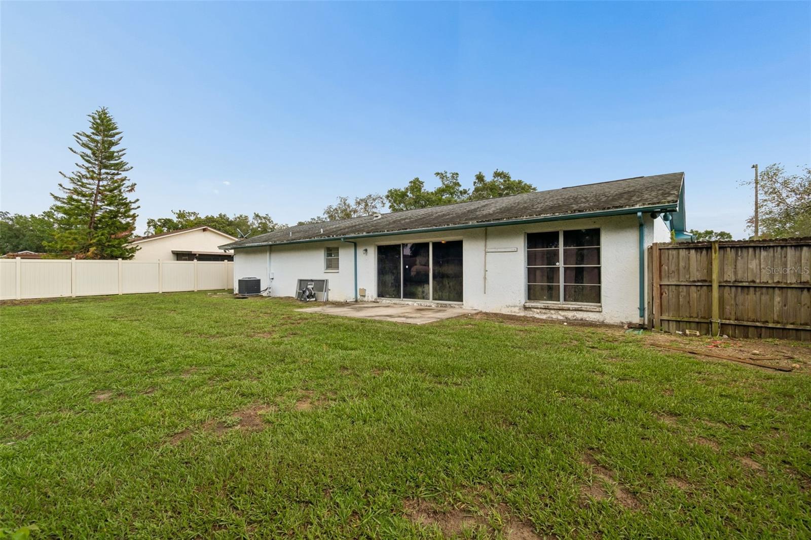 OAKMONT MANOR UNIT 2 - Residential