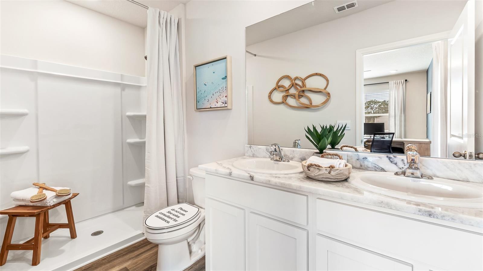 SADDLESTONE AT STAR FARMS LAKEWOOD RANCH - Residential