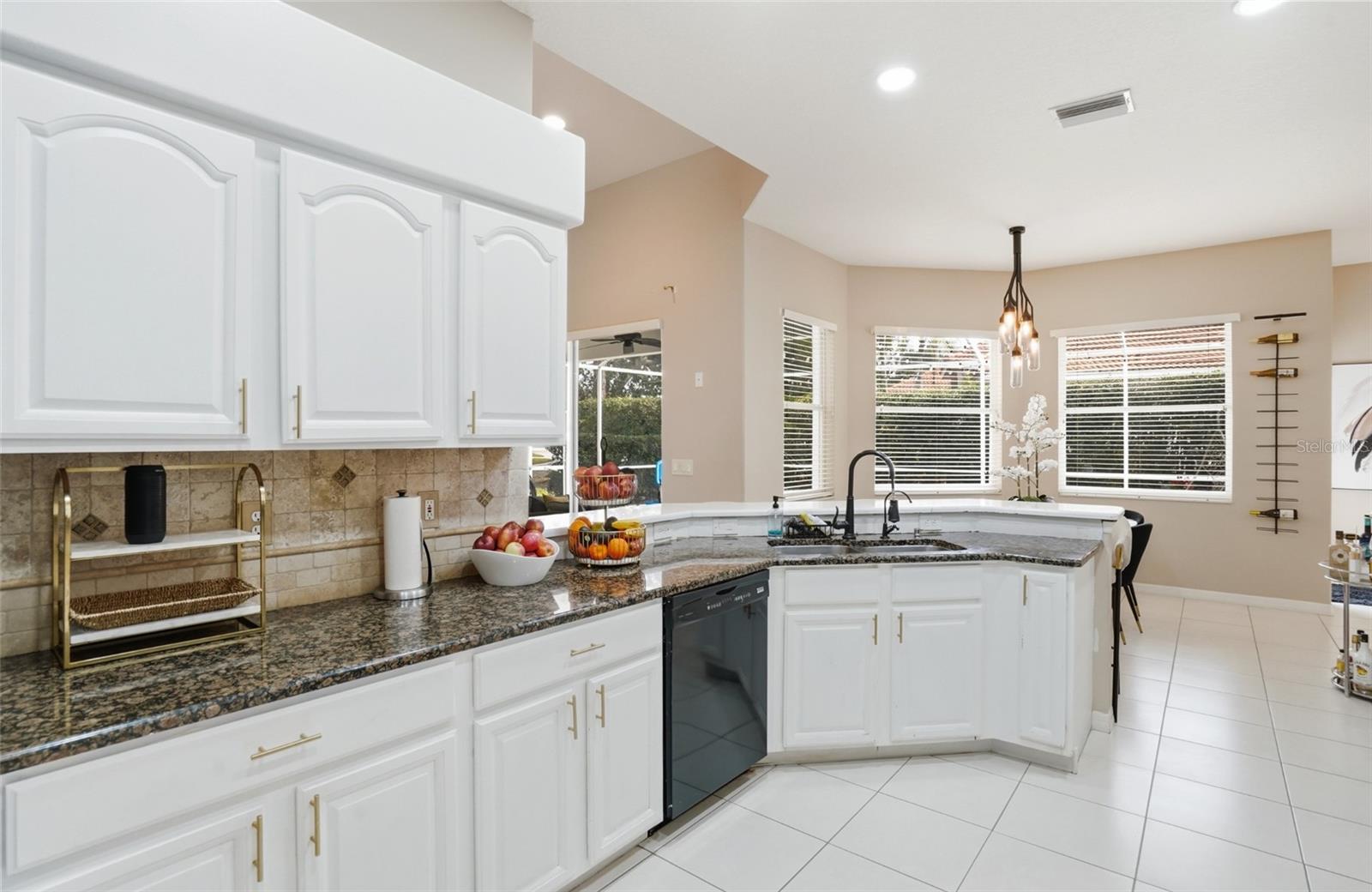 ARBOR LAKES B - Residential