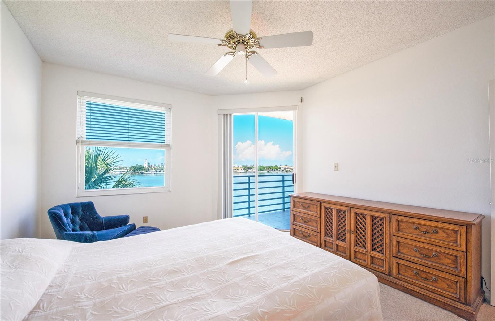 HARBOURSIDE CONDO - Residential
