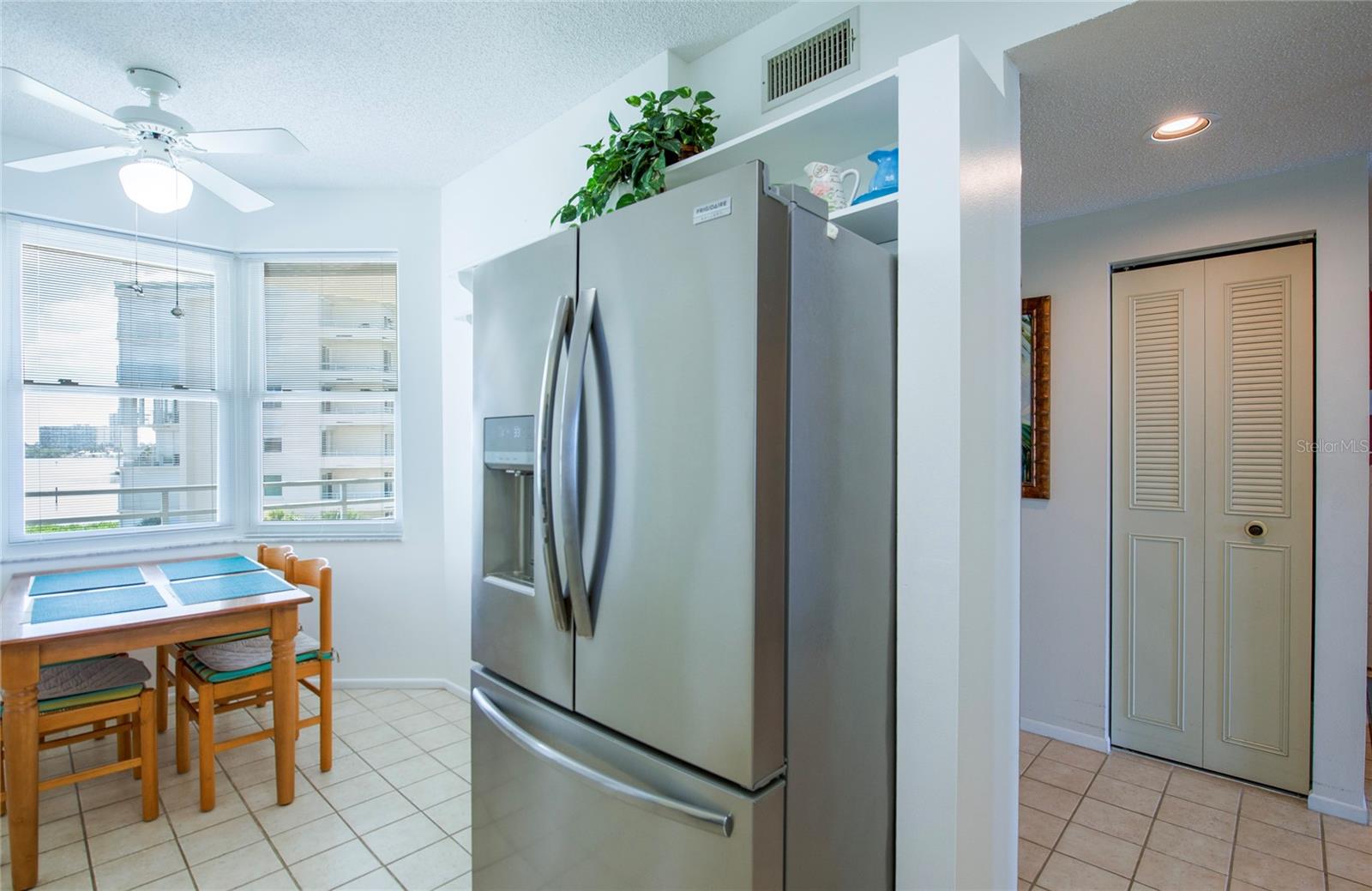 HARBOURSIDE CONDO - Residential