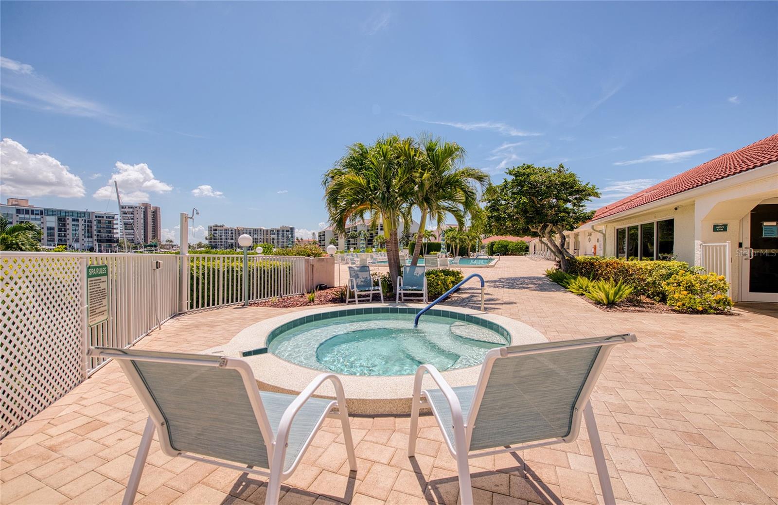 HARBOURSIDE CONDO - Residential