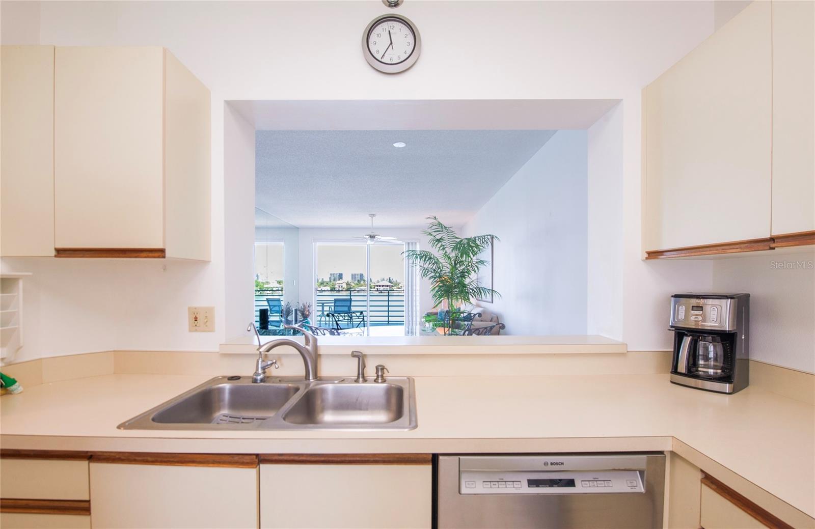 HARBOURSIDE CONDO - Residential