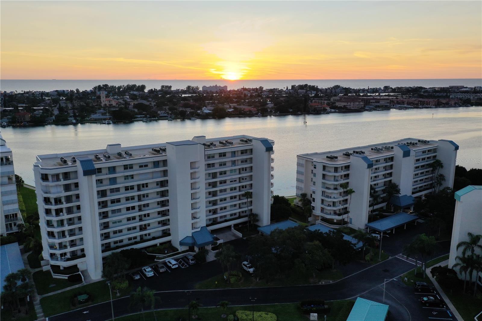 HARBOURSIDE CONDO - Residential
