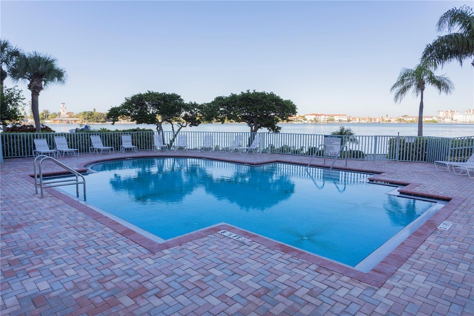HARBOURSIDE CONDO - Residential