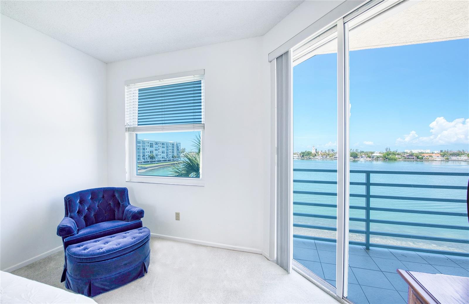 HARBOURSIDE CONDO - Residential
