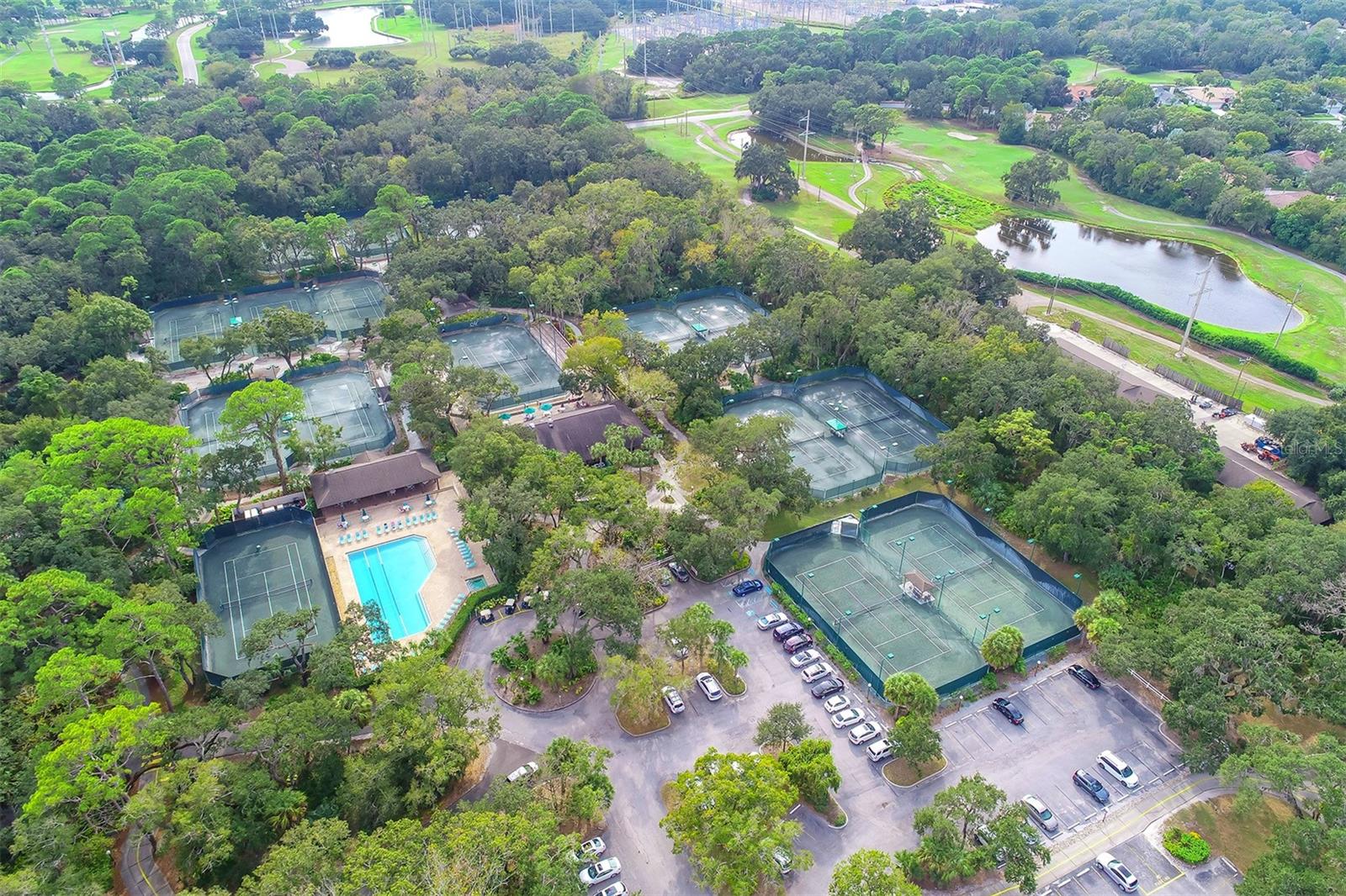 MEADOWS CC VILLAS - Residential
