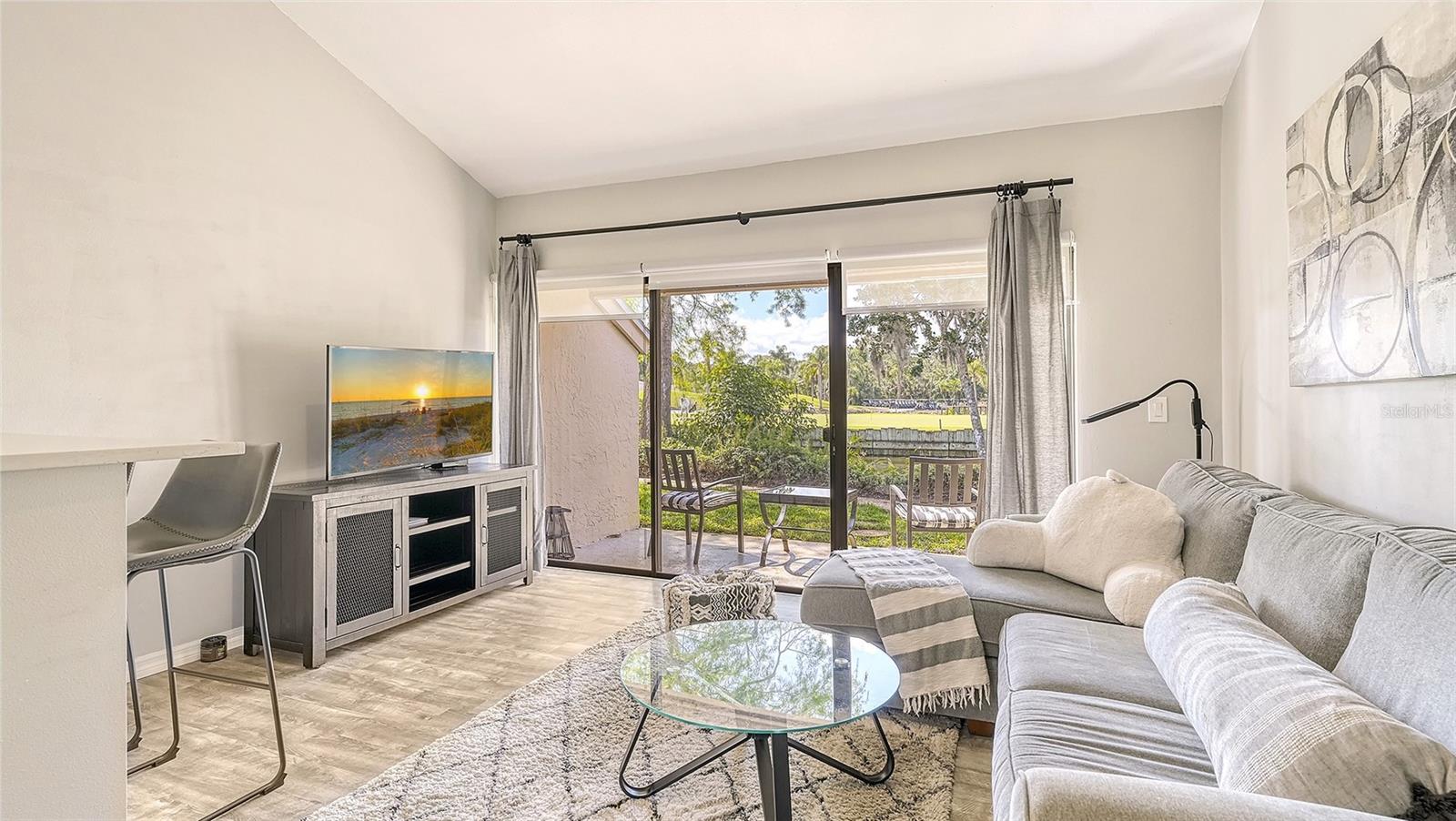 MEADOWS CC VILLAS - Residential