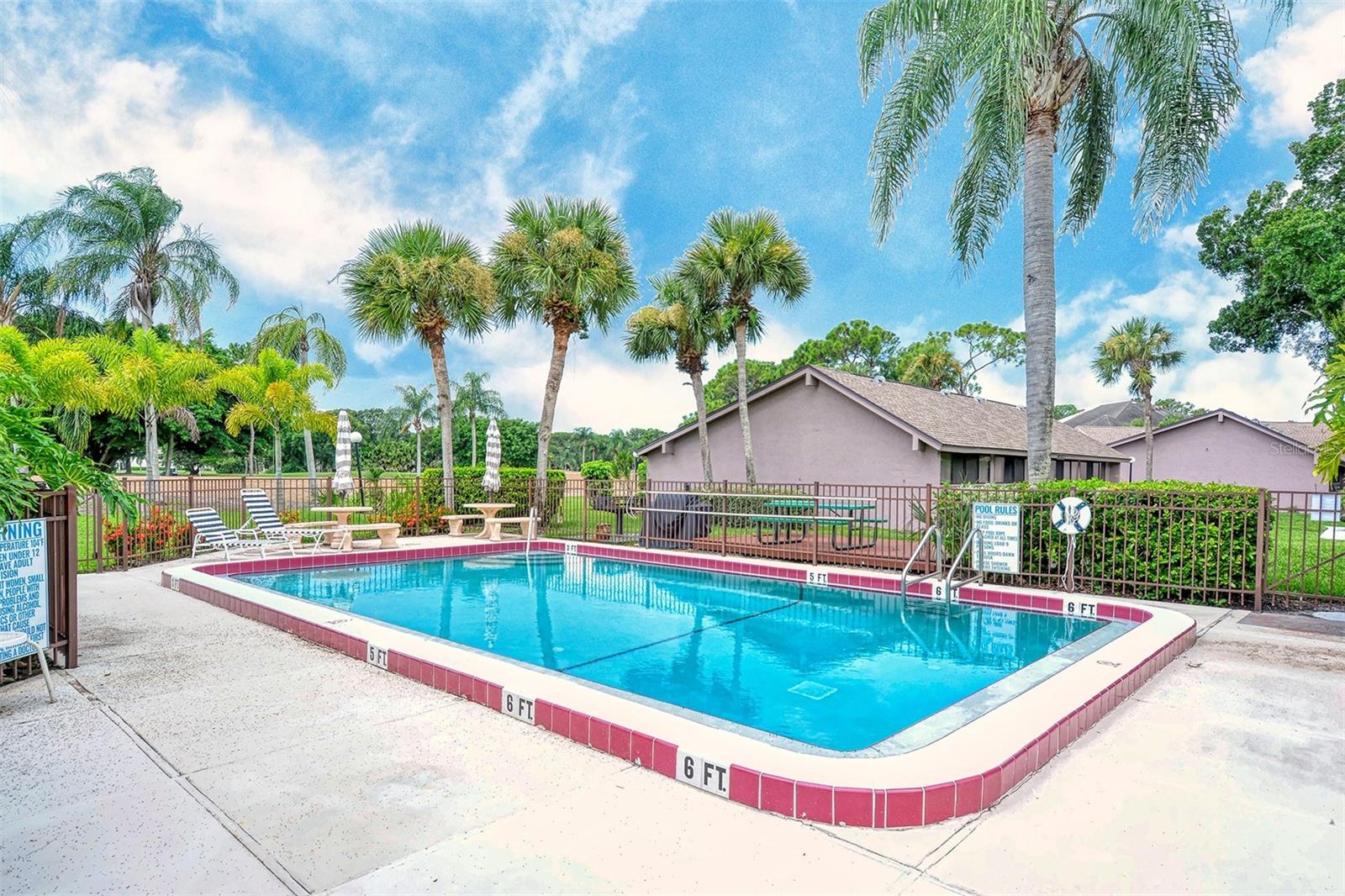MEADOWS CC VILLAS - Residential