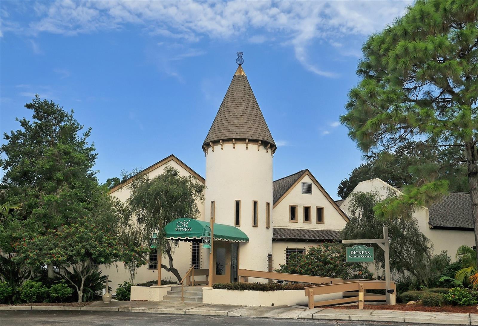 MEADOWS CC VILLAS - Residential
