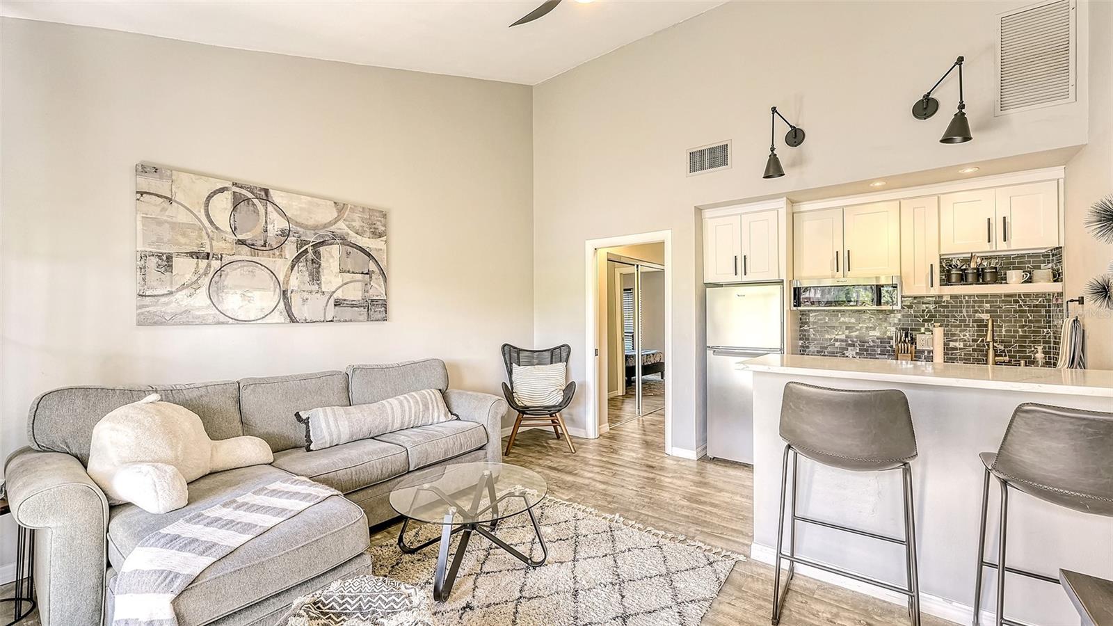 MEADOWS CC VILLAS - Residential
