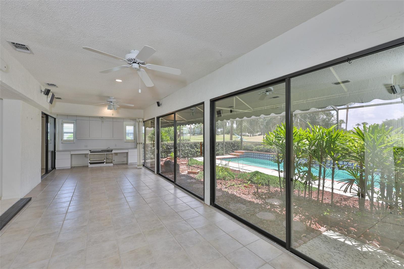 CALOOSA COUNTRY CLUB ESTATES U - Residential