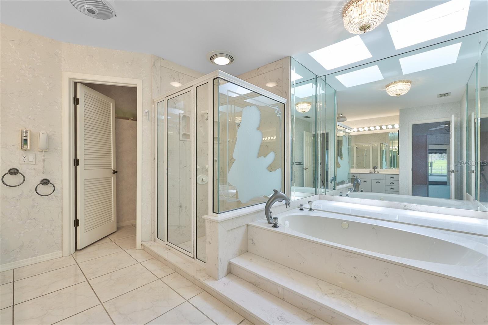 CALOOSA COUNTRY CLUB ESTATES U - Residential