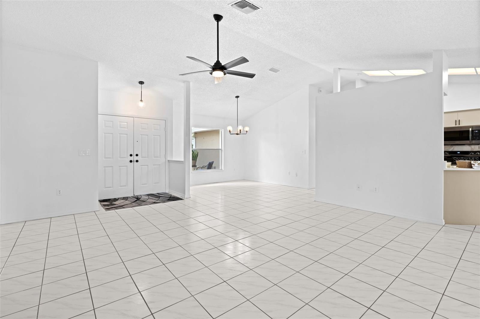 SPRING HILL - Residential