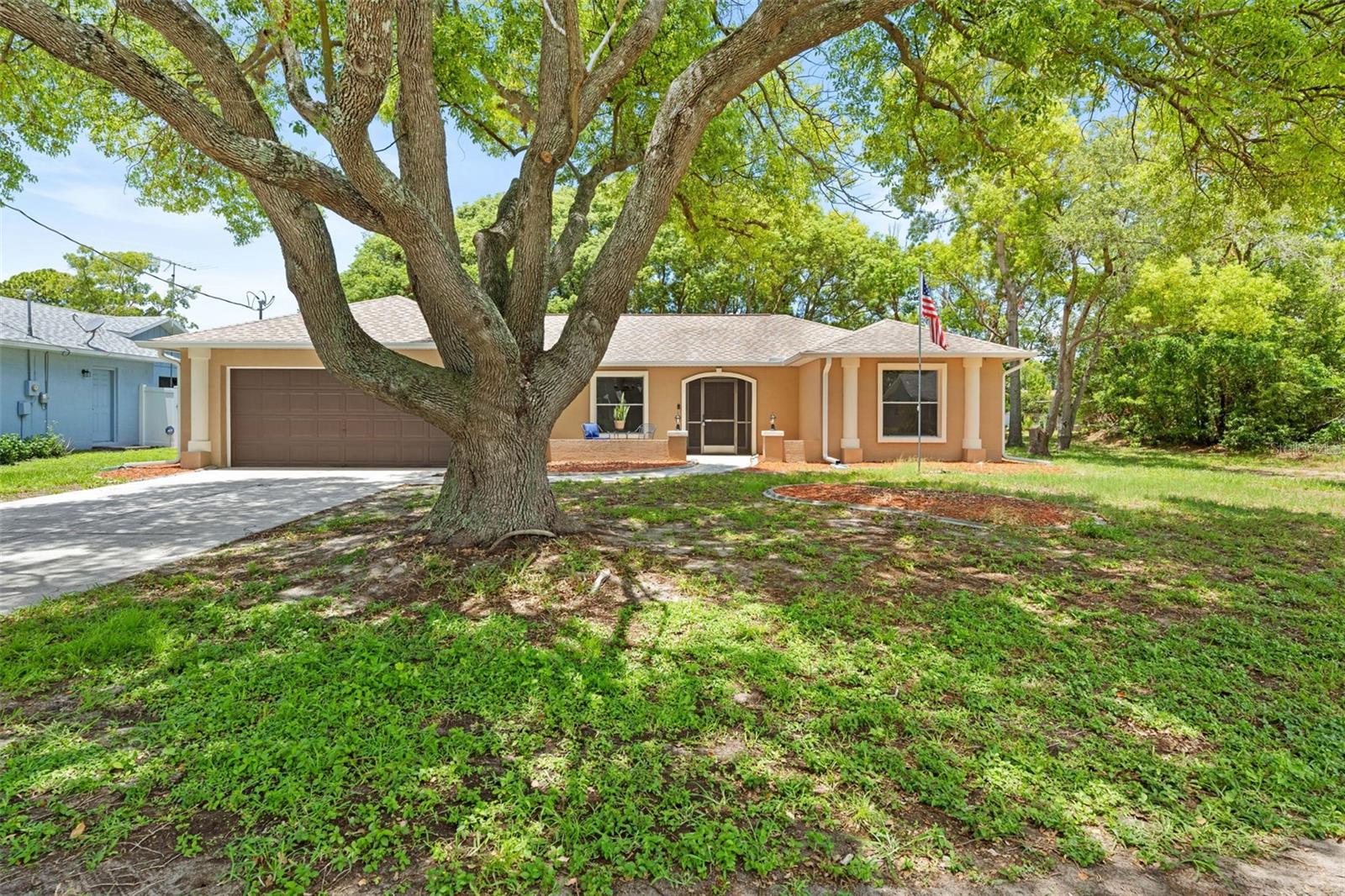 SPRING HILL - Residential