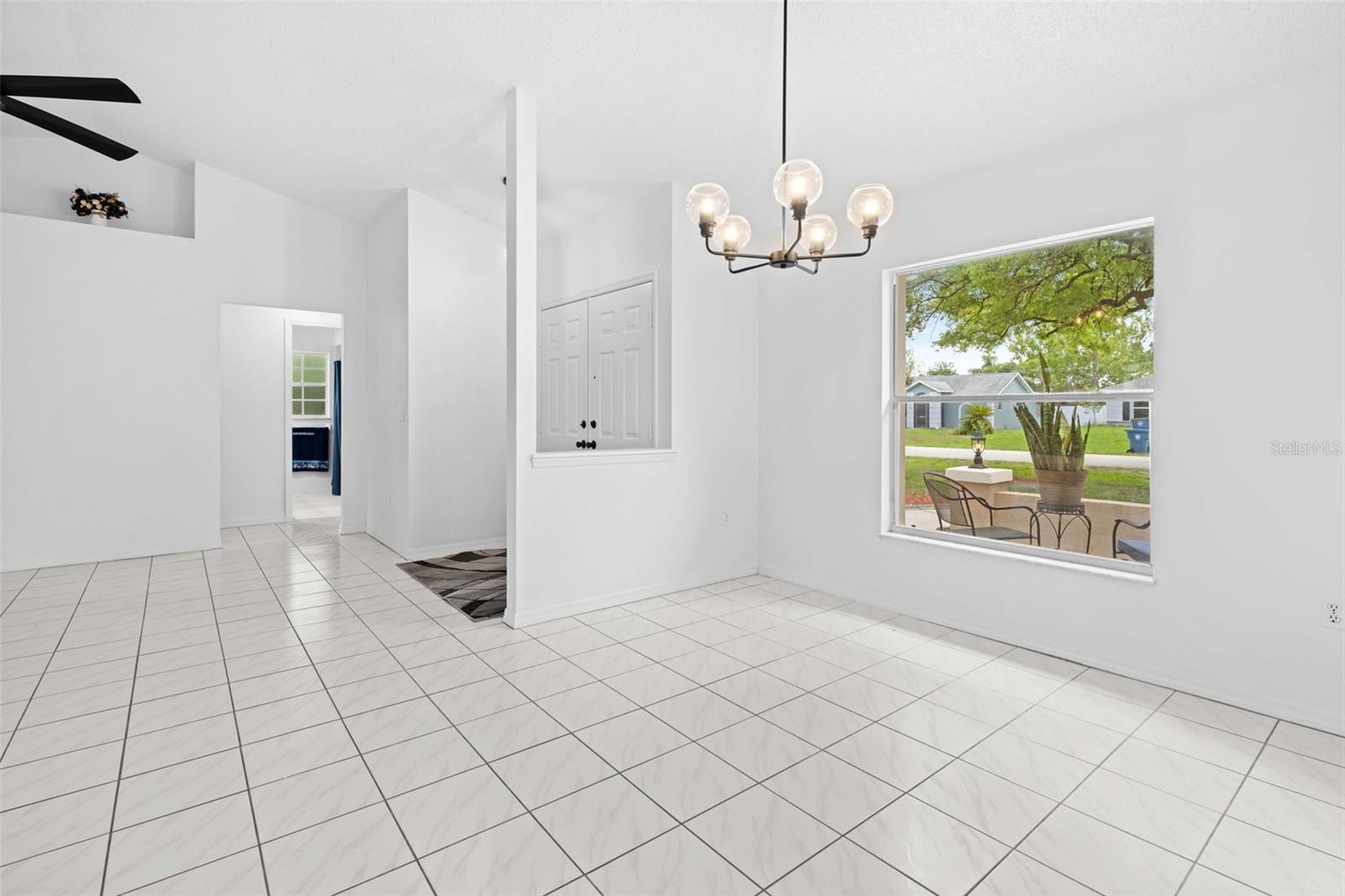 SPRING HILL - Residential