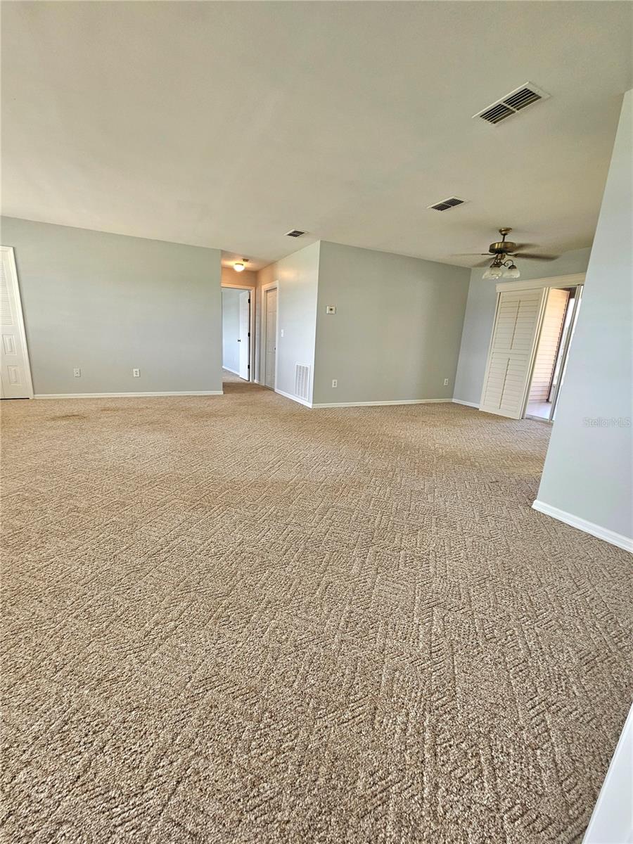 AVON PARK LAKES - Residential
