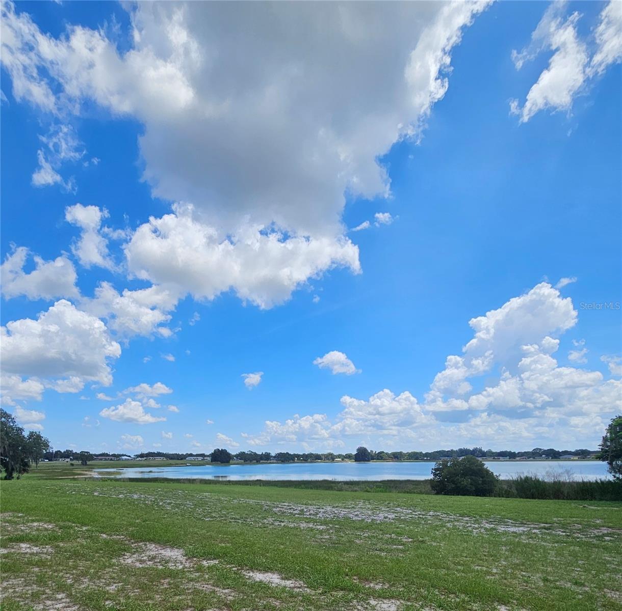 AVON PARK LAKES - Residential