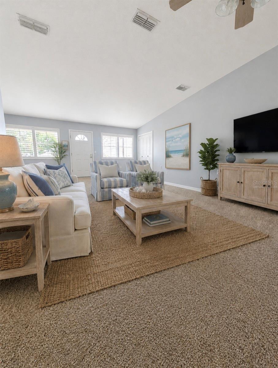 AVON PARK LAKES - Residential