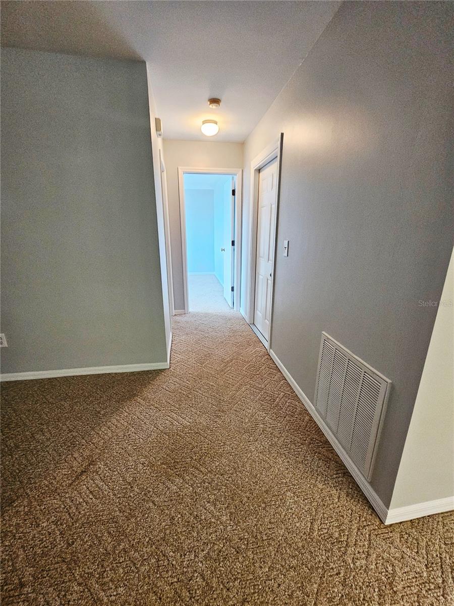 AVON PARK LAKES - Residential