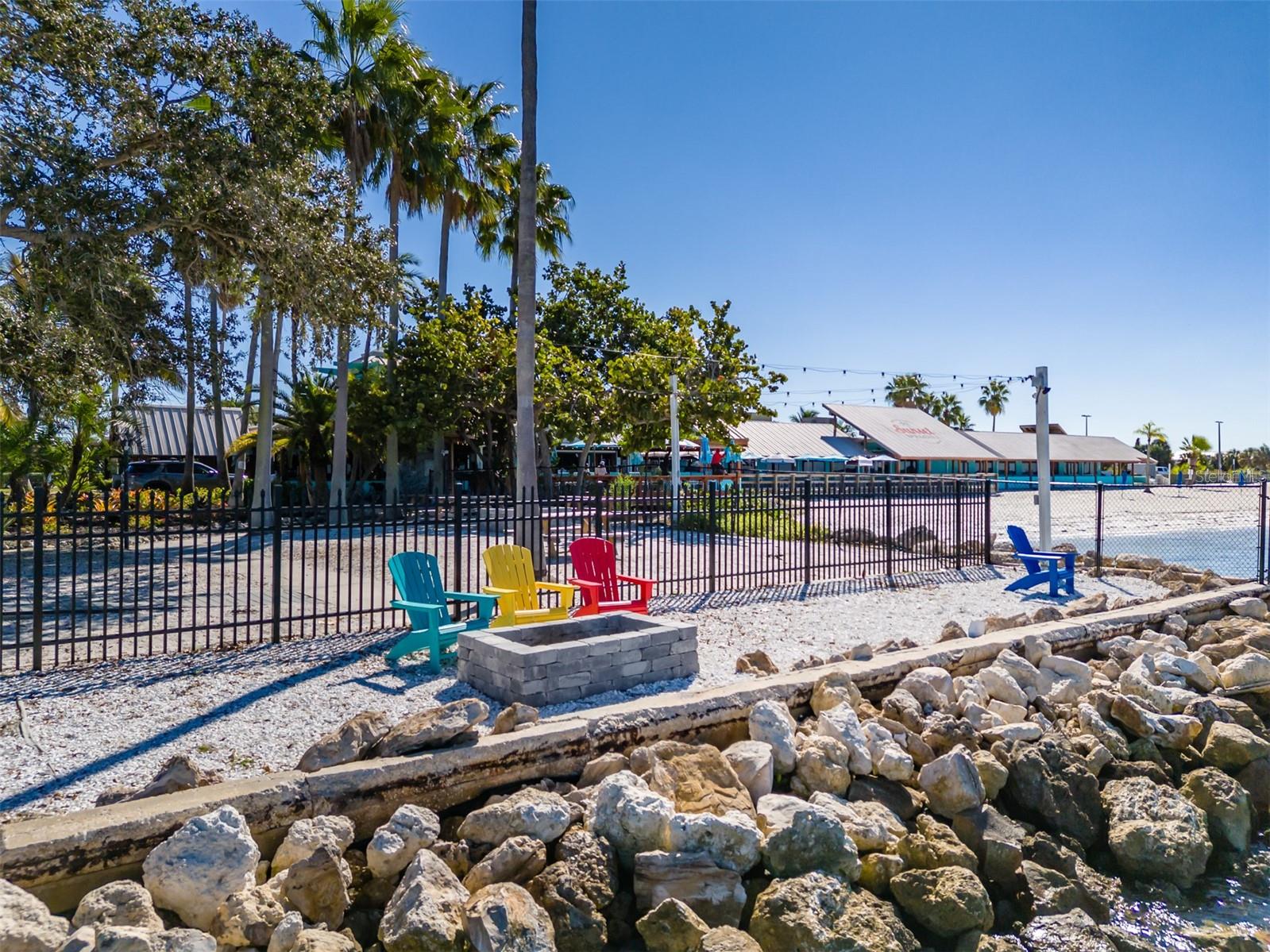 ISLAND RESORT AT MARINERS CLUB - Residential