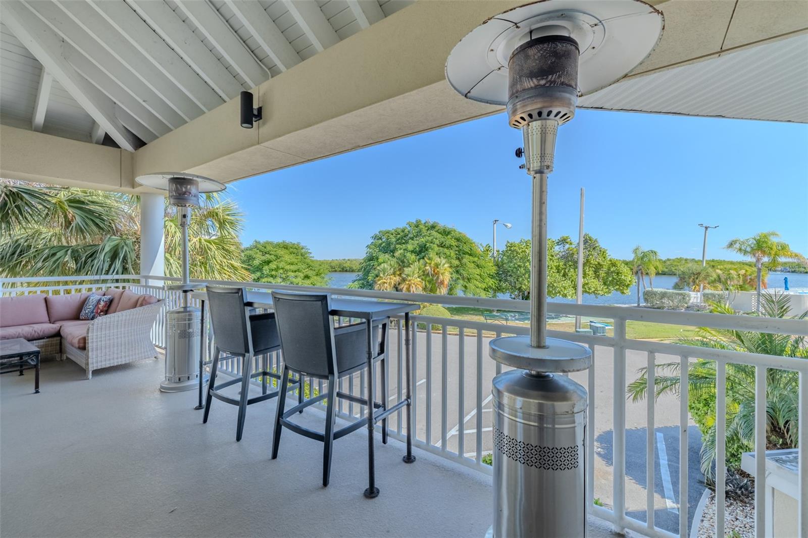ISLAND RESORT AT MARINERS CLUB - Residential