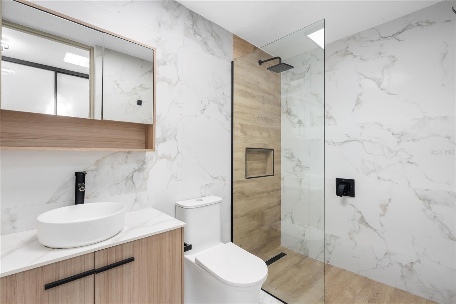 LA COLINA - Residential