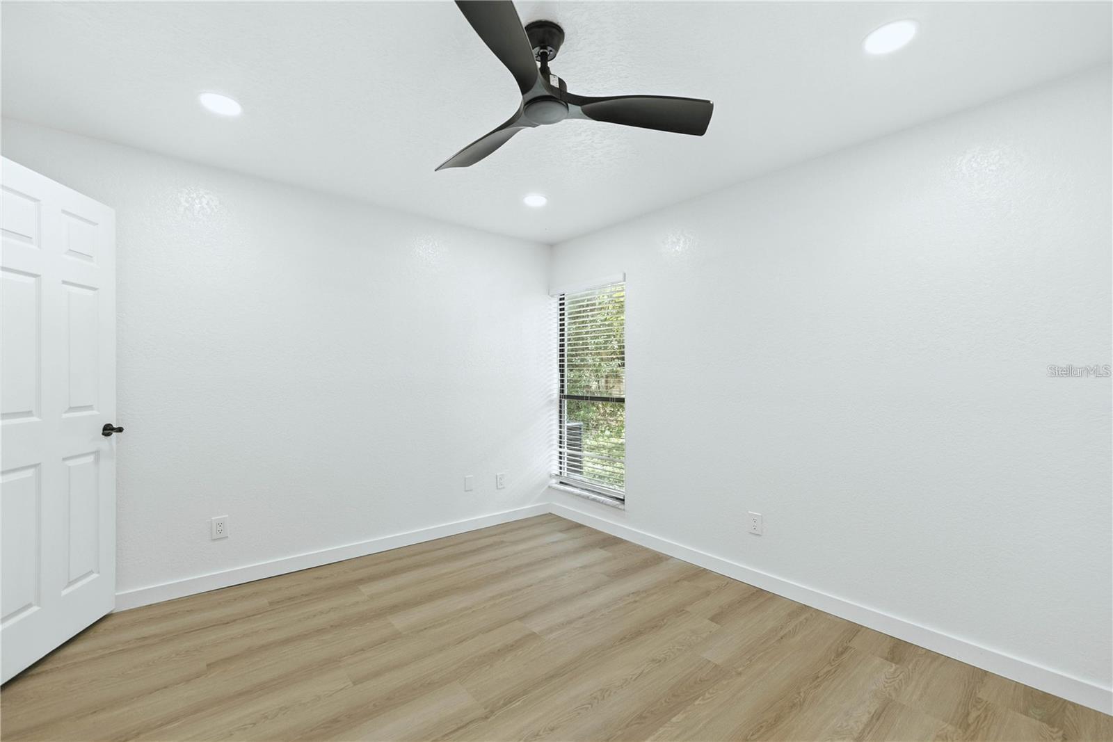 OF CALDWELLS ADD - Residential Lease
