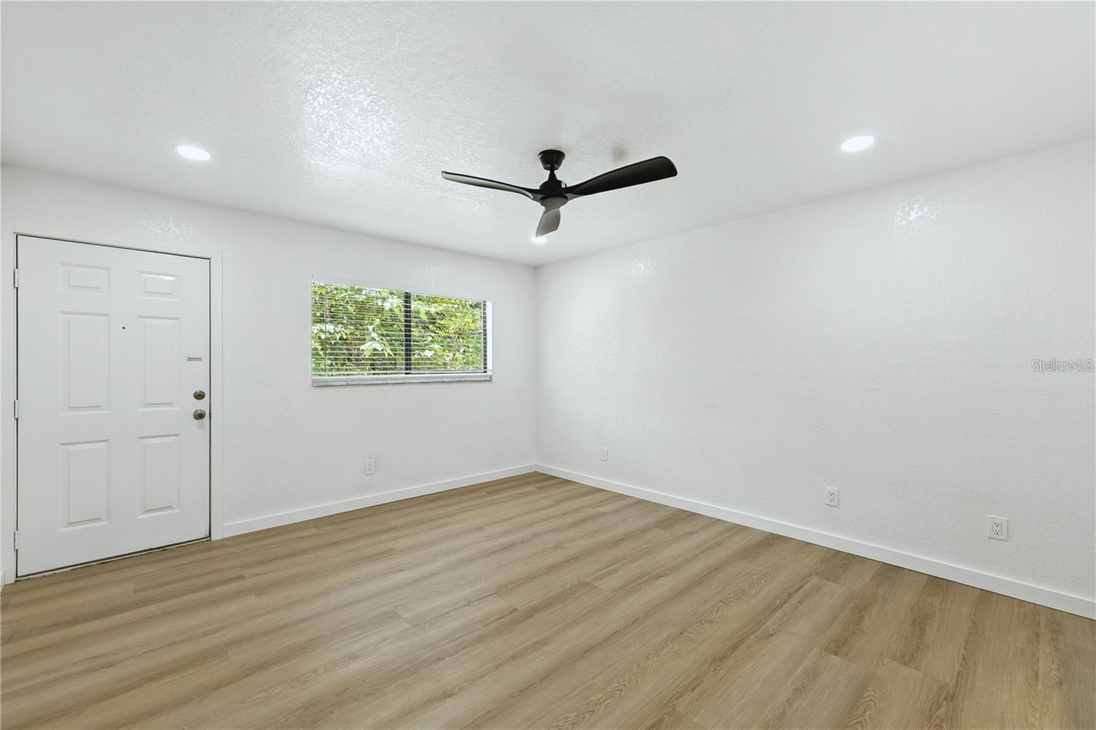 OF CALDWELLS ADD - Residential Lease
