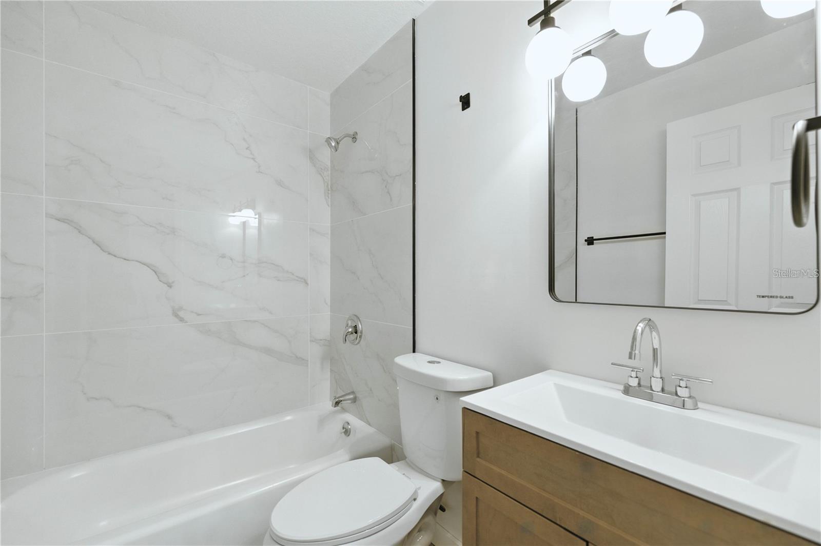 OF CALDWELLS ADD - Residential Lease