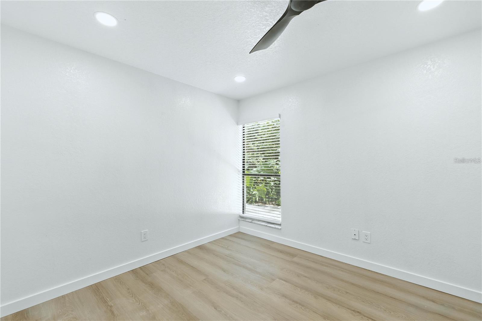 OF CALDWELLS ADD - Residential Lease