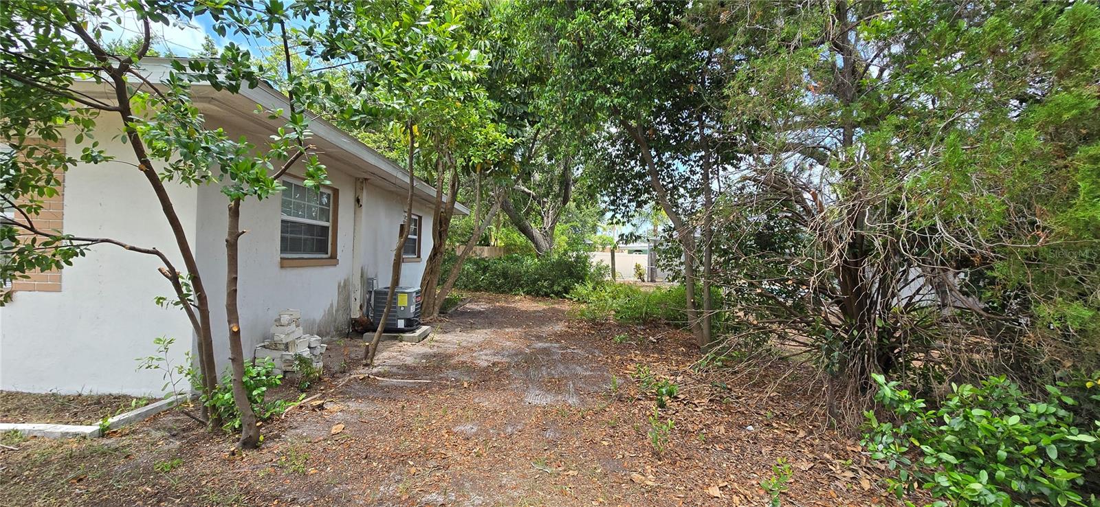 BAYVIEW ESTATES OF INDIAN ROCKS 4TH ADD - Residential