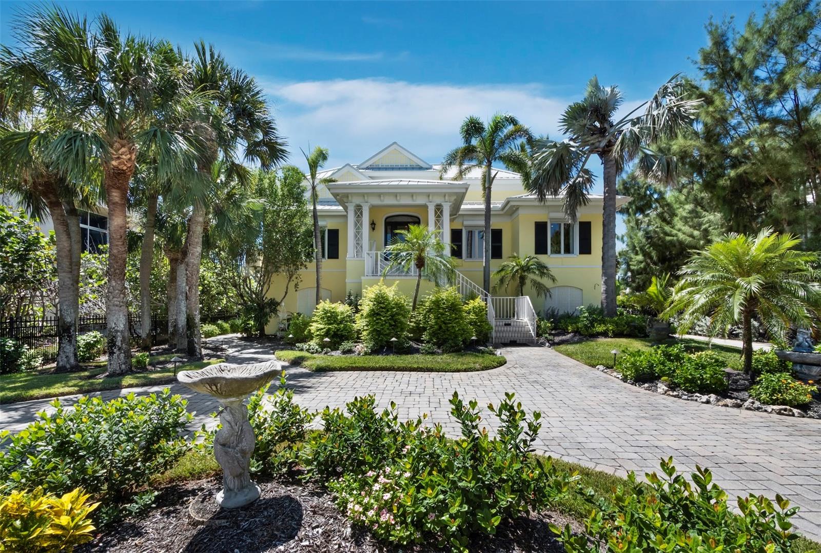 SLEEPY LAGOON - Residential