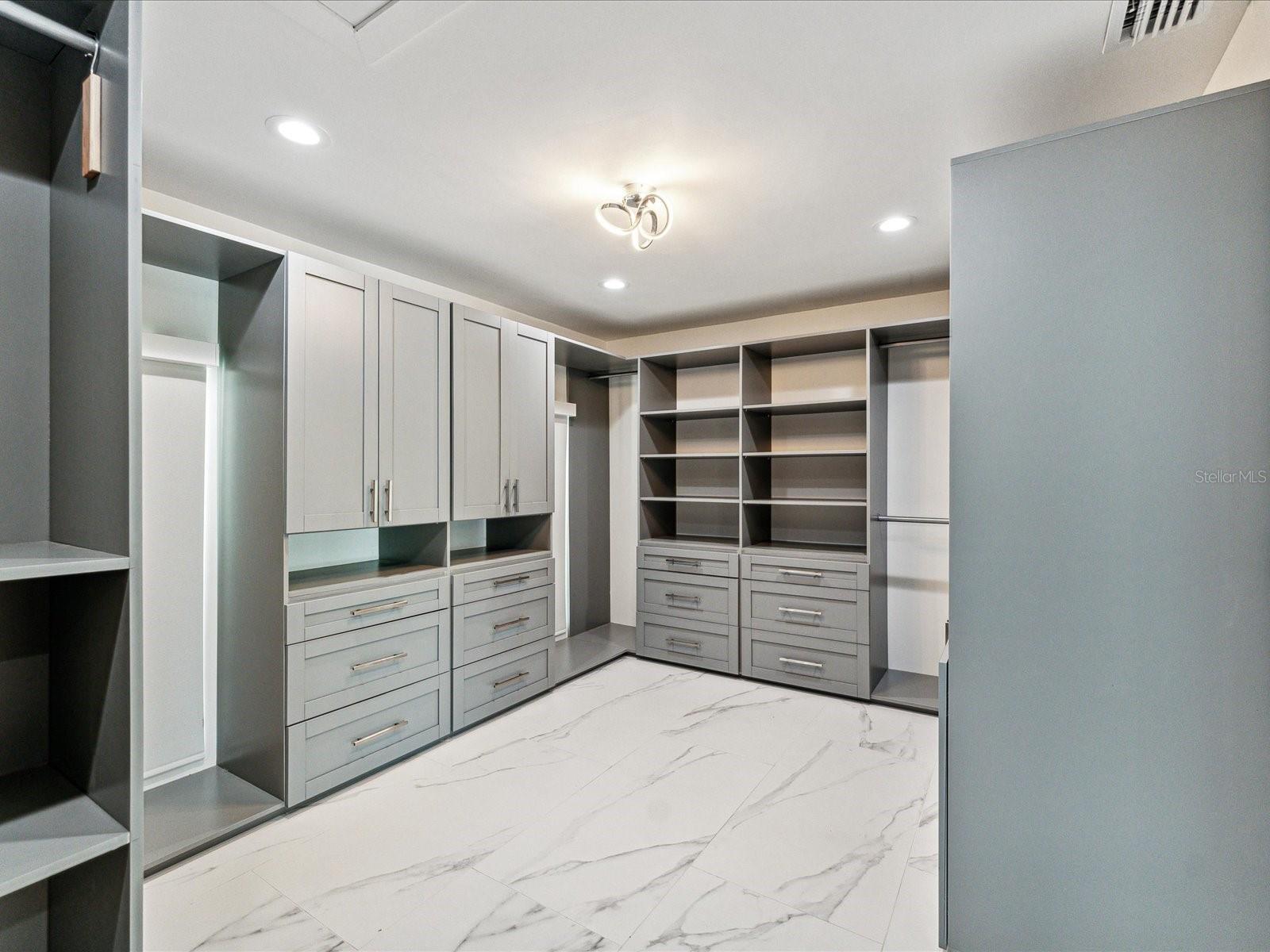 ISLAND ESTATES OF CLEARWATER UNIT 7B - Residential