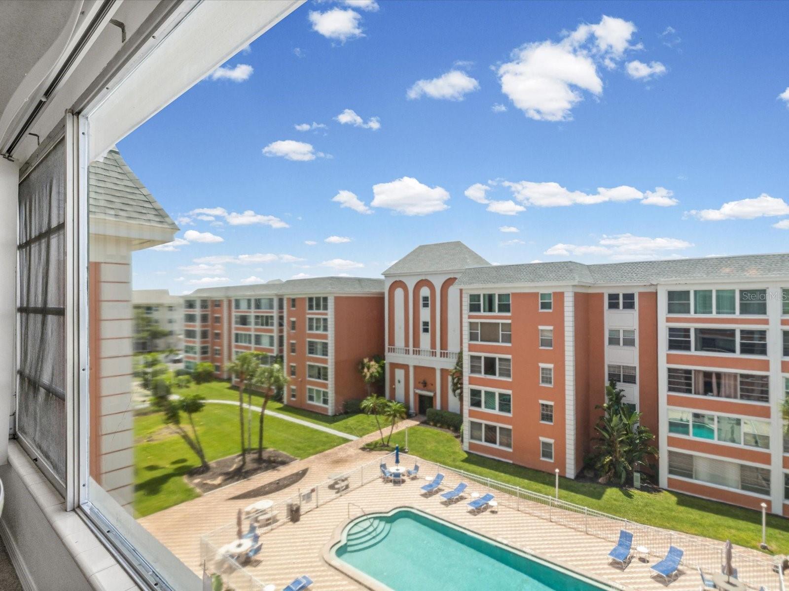 CROSSWINDS COLONY ONE CONDO - Residential