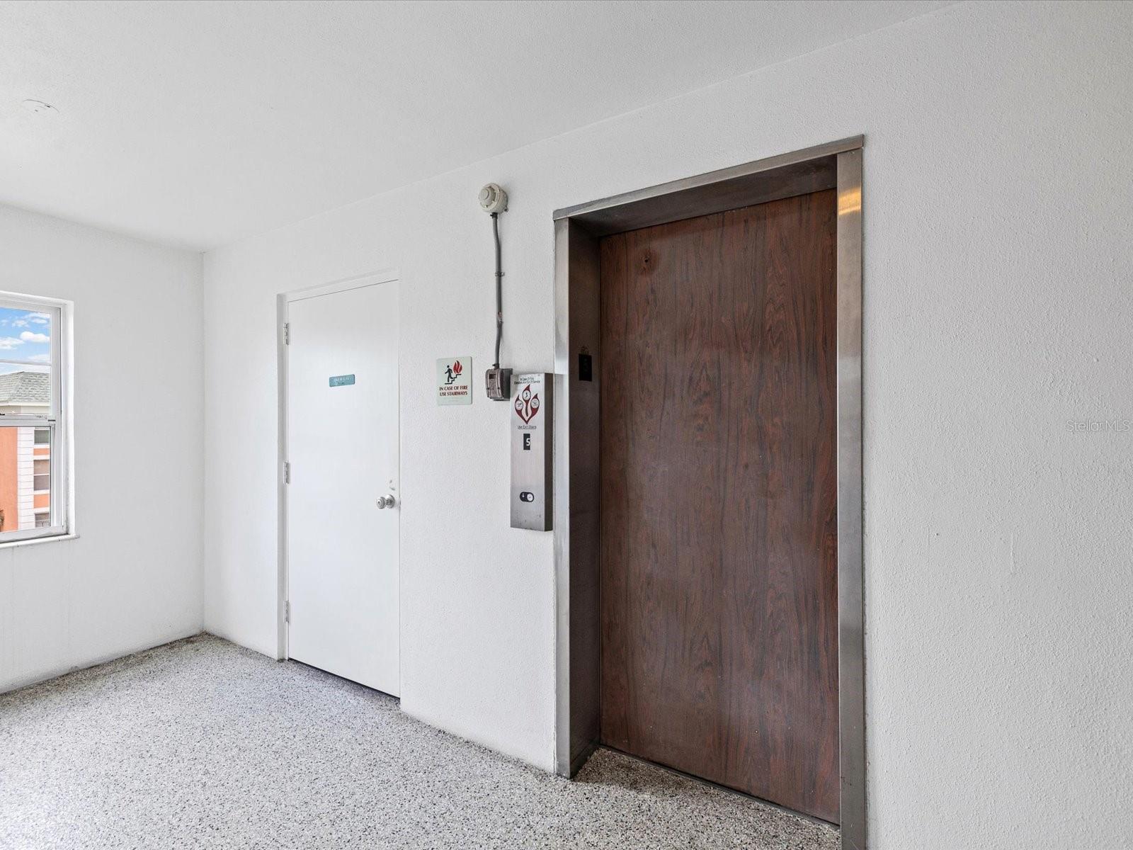 CROSSWINDS COLONY ONE CONDO - Residential