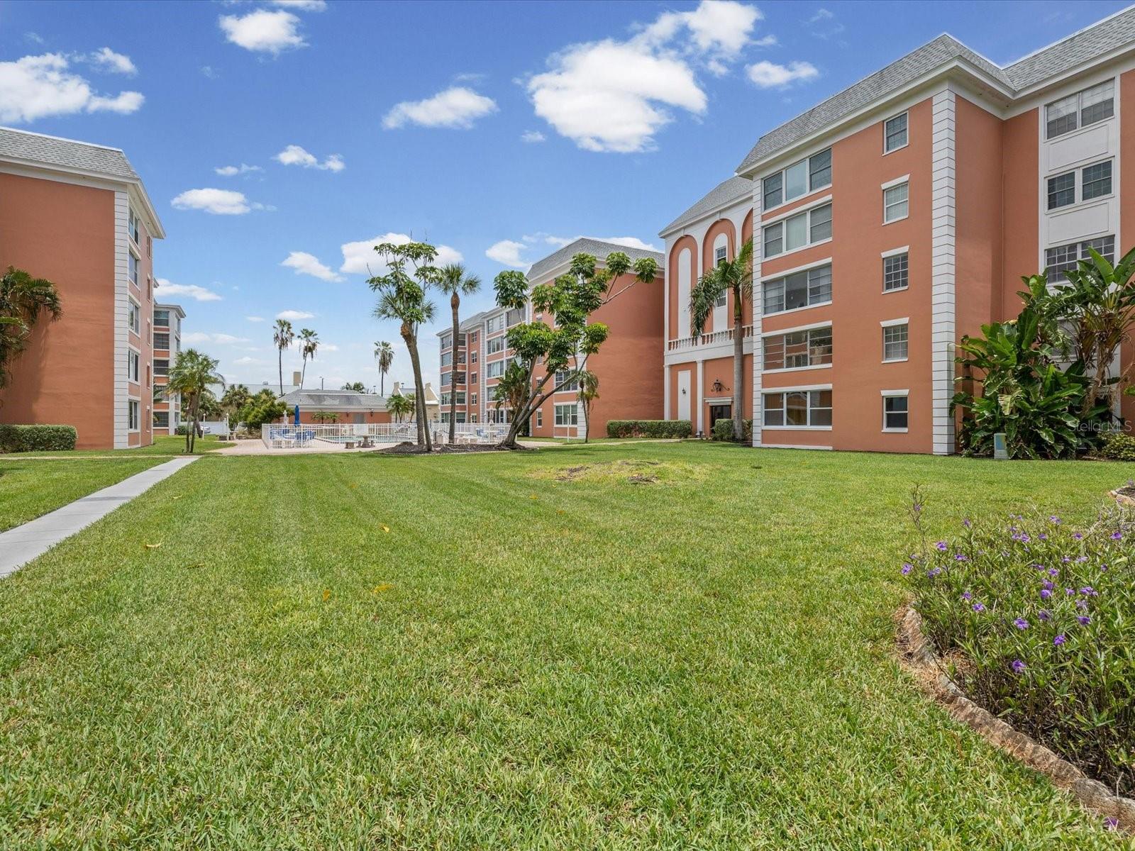 CROSSWINDS COLONY ONE CONDO - Residential