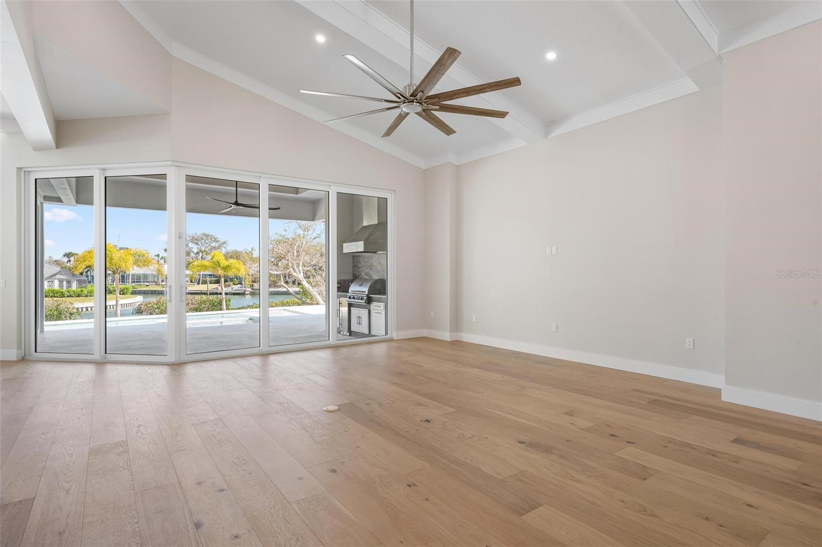 SIESTA BEACH - Residential