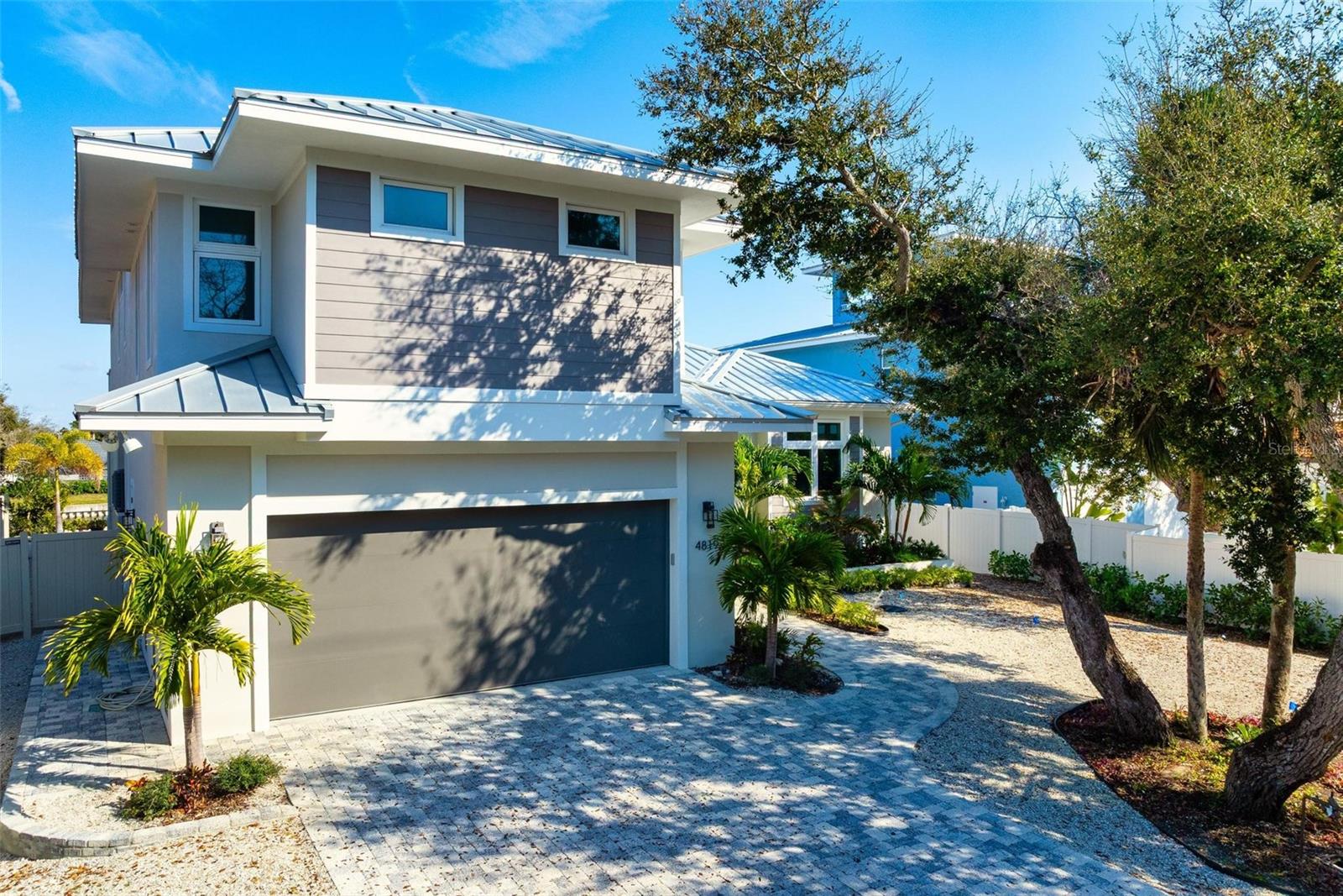 SIESTA BEACH - Residential