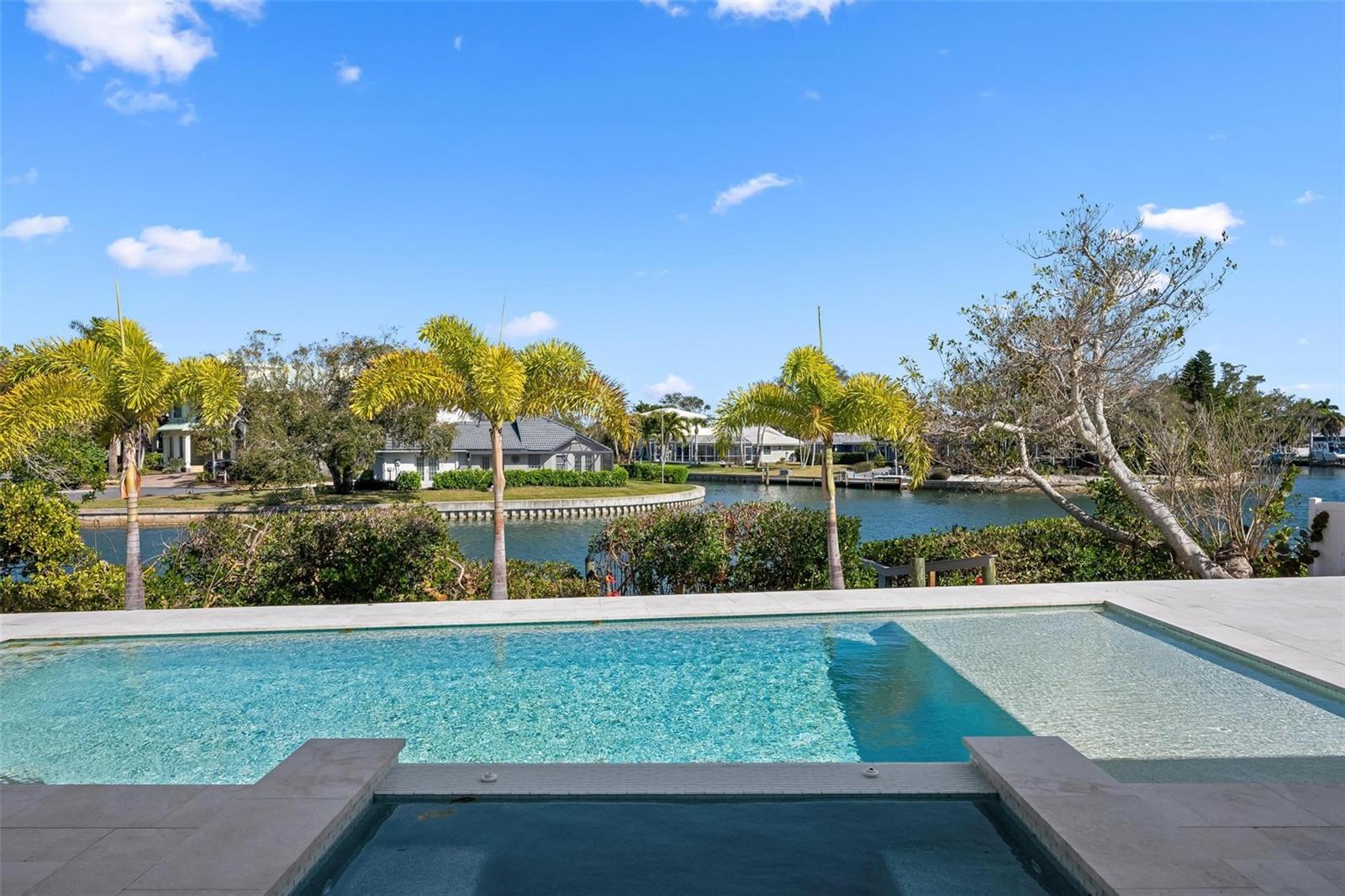 SIESTA BEACH - Residential