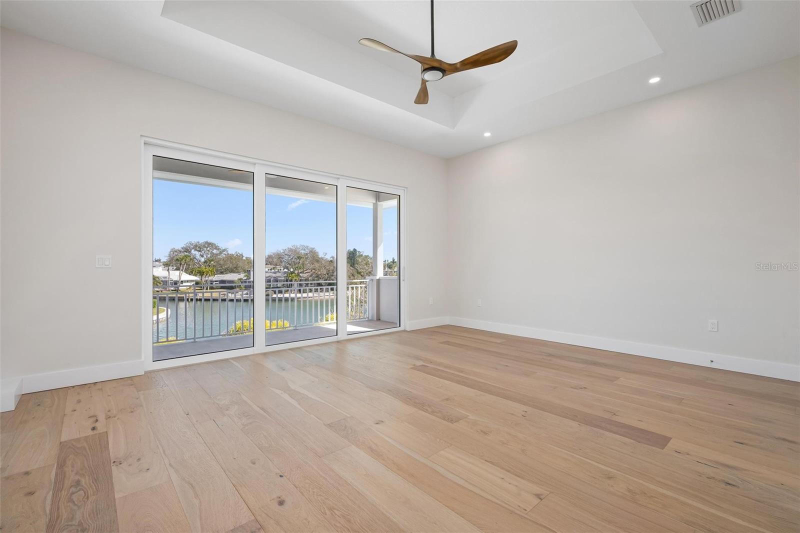 SIESTA BEACH - Residential