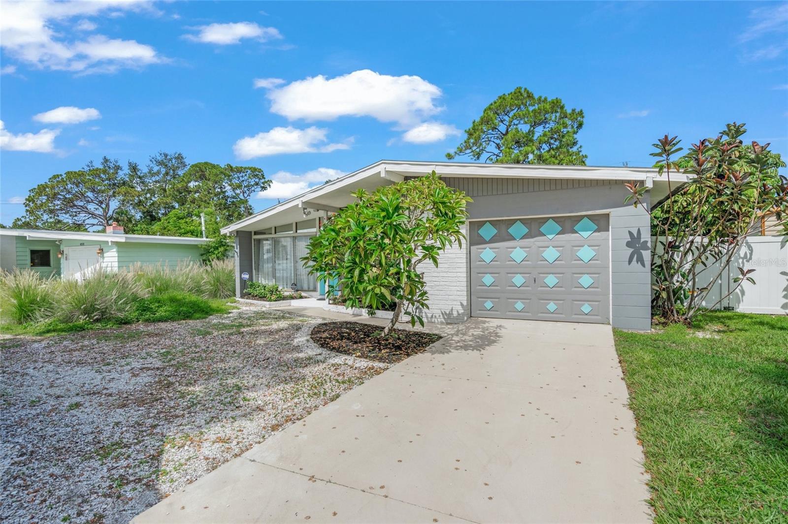 SAPPHIRE HEIGHTS - Residential
